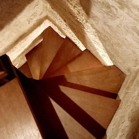 Maison Du Xveme Au Coeur Du Village Medieval Martel