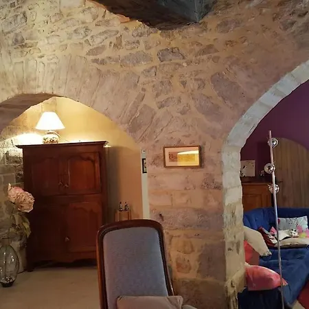 Maison Du Xveme Au Coeur Du Village Medieval