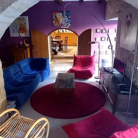 Maison Du Xveme Au Coeur Du Village Medieval Martel