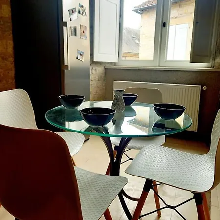 Maison Du Xveme Au Coeur Du Village Medieval بيت للعطل