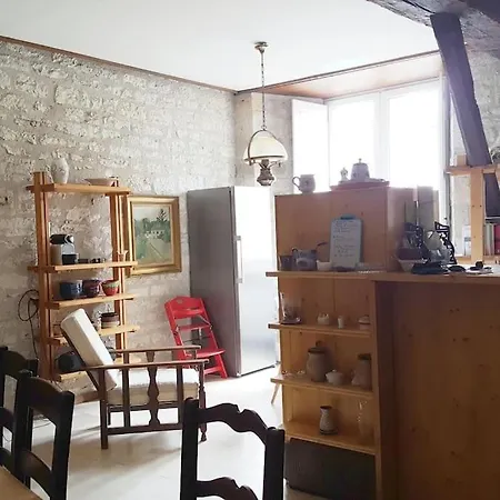 Maison Du Xveme Au Coeur Du Village Medieval Martel